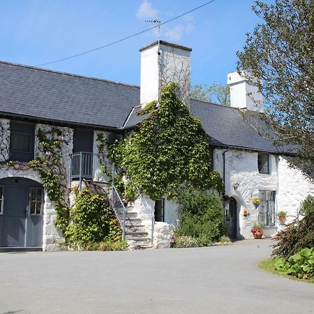 Dolgun Uchaf Historic B&B And Cottages In Snowdonia Dolgellau Exteriör bild