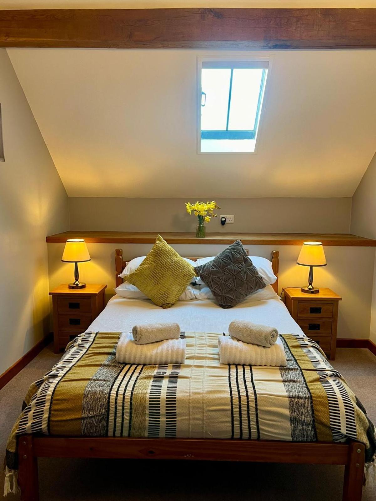 Dolgun Uchaf Historic B&B And Cottages In Snowdonia Dolgellau Exteriör bild