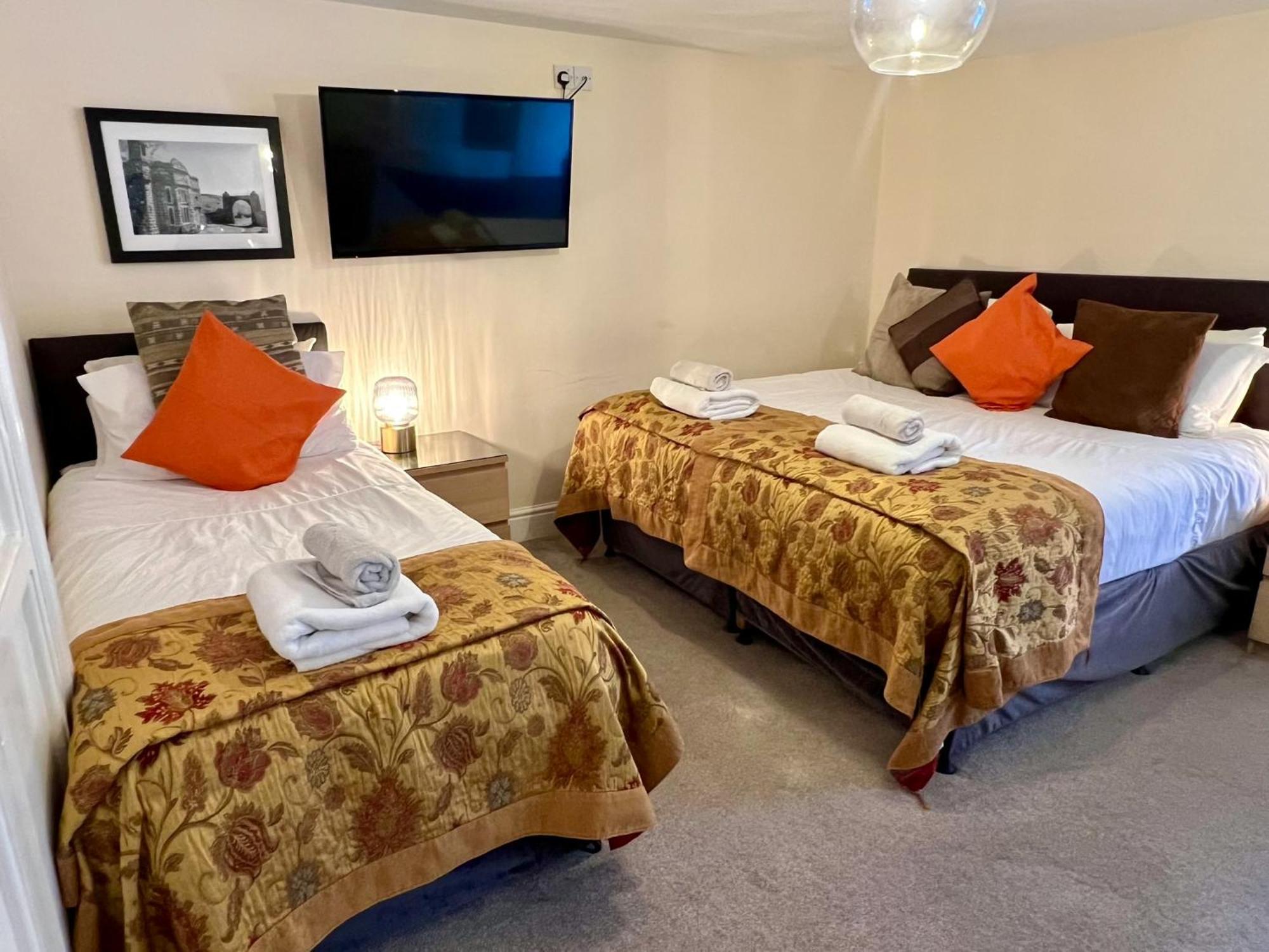 Dolgun Uchaf Historic B&B And Cottages In Snowdonia Dolgellau Exteriör bild