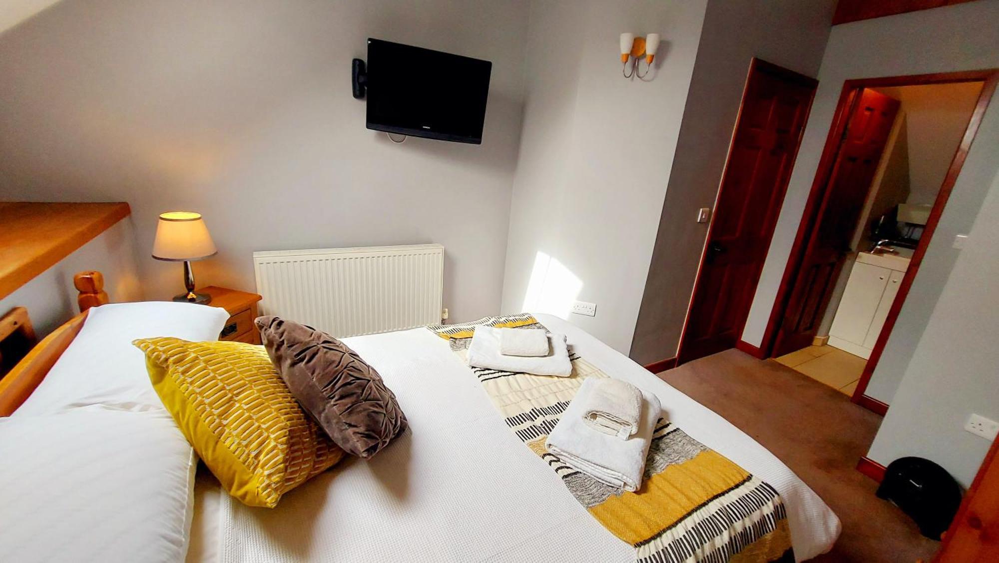 Dolgun Uchaf Historic B&B And Cottages In Snowdonia Dolgellau Exteriör bild