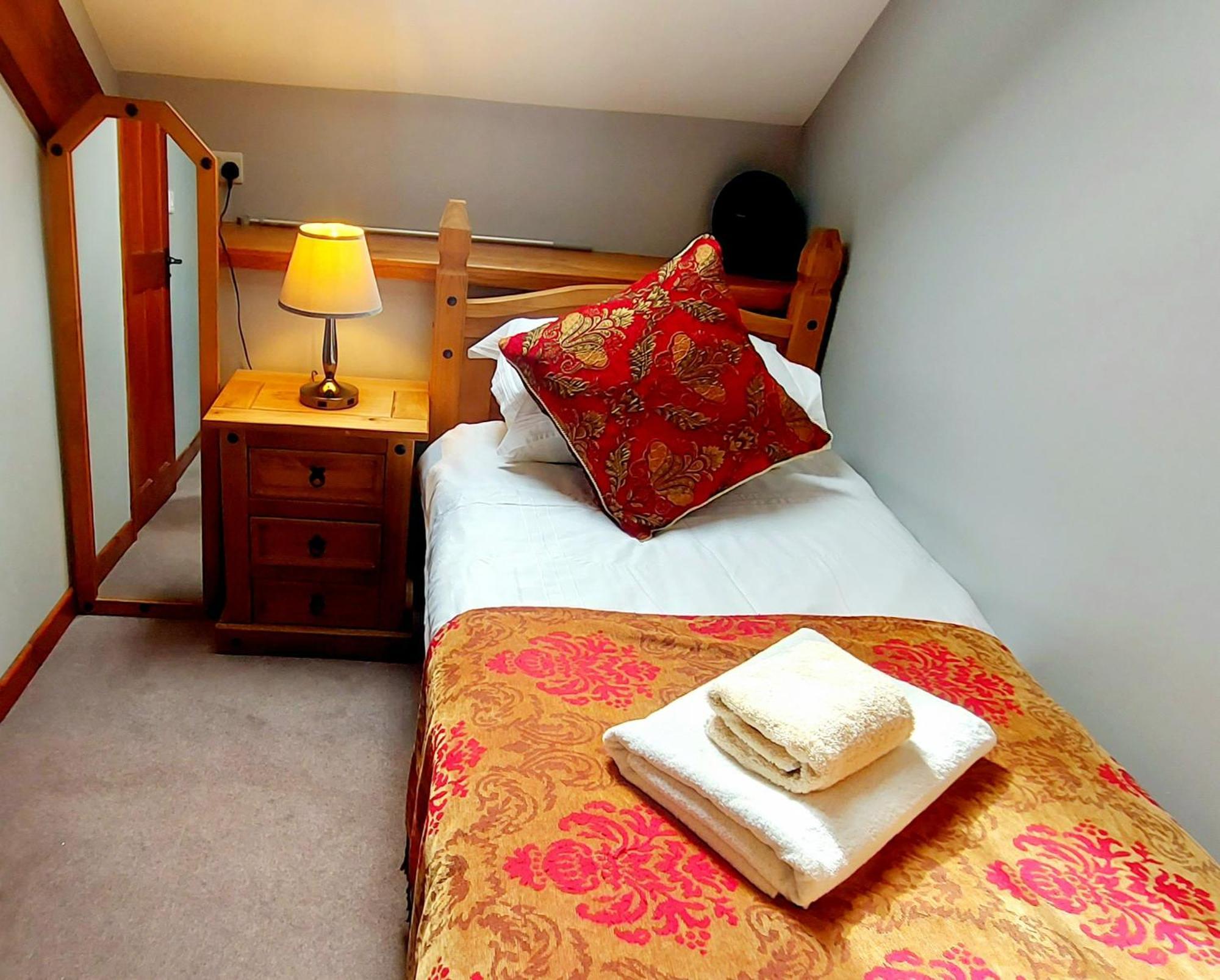 Dolgun Uchaf Historic B&B And Cottages In Snowdonia Dolgellau Exteriör bild